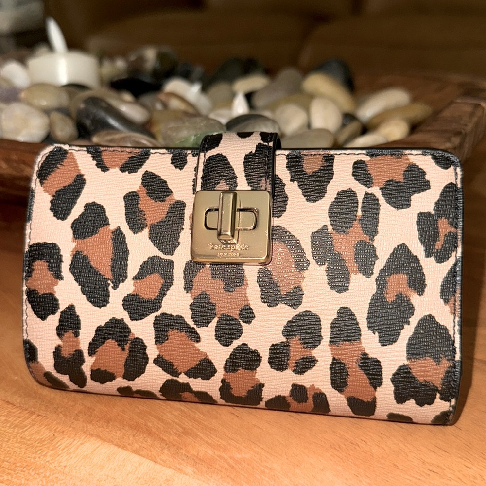 Kate Spade Phoebe Spotted Leopard Turnlock Medium Wallet